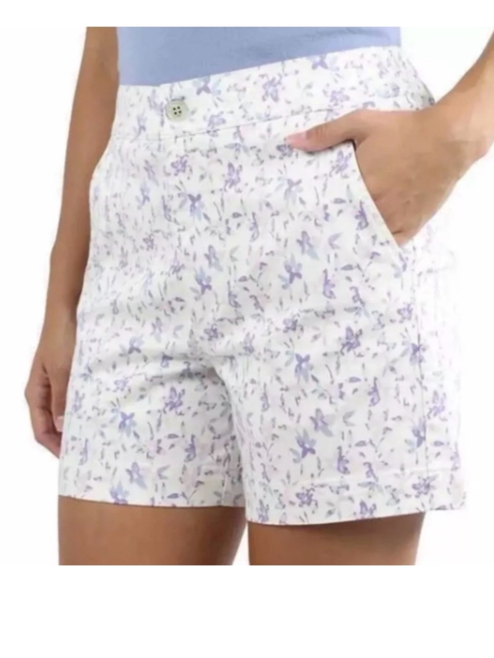 JACHS Girlfriend White High Waist Floral Shorts with Lavender Print